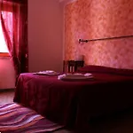 Le Rocche Pensionat Castiglione dʼOrcia