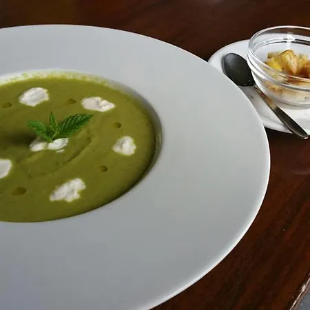 بيت ضيافة Le Rocche *
