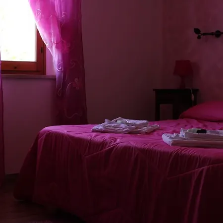 Le Rocche Guest house *